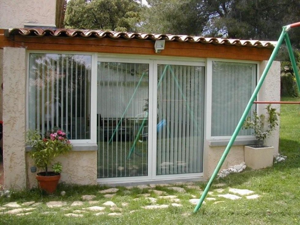 stores a bandes verticale